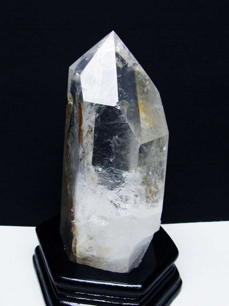 1.3Kg 虹入り ヒマラヤ水晶 六角柱[T222-2520]