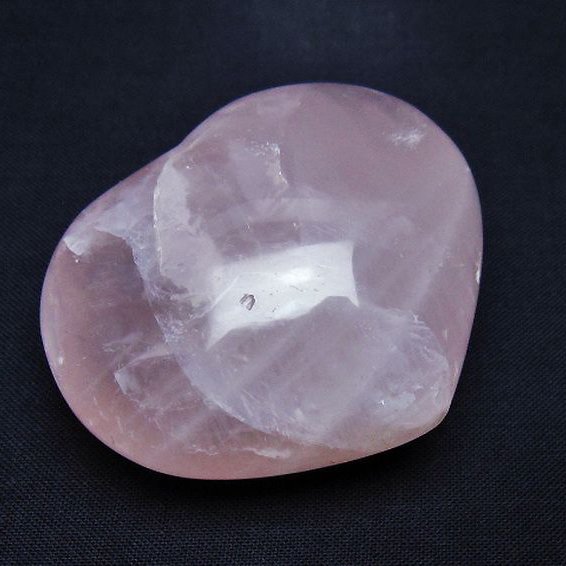 ローズクォーツハート 置物[T225-8501]