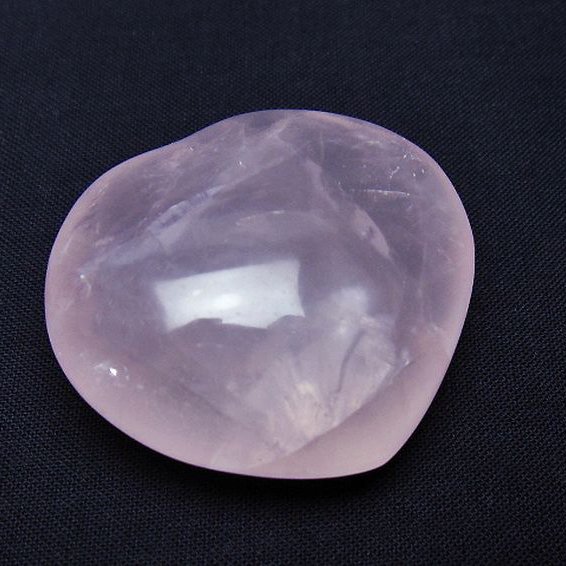 ローズクォーツハート 置物[T225-8580]