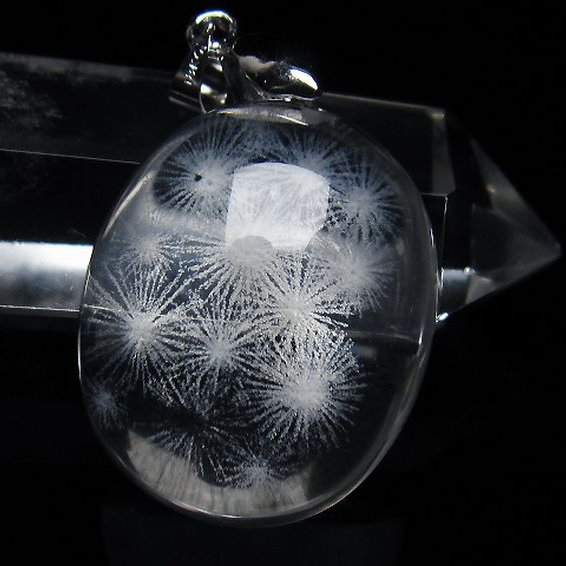 ホワイトスタークォーツ  ペンダント [T240-2792]