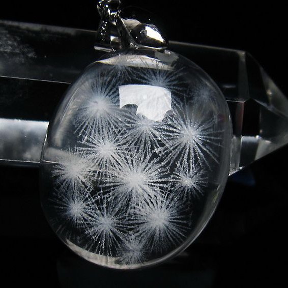 ホワイトスタークォーツ  ペンダント [T240-2820]