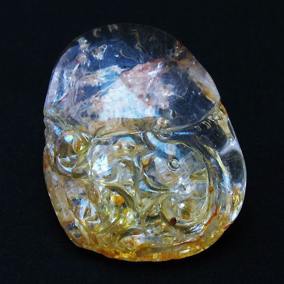 ヒマラヤ水晶 手彫り 魚 置物 [t261-1097]