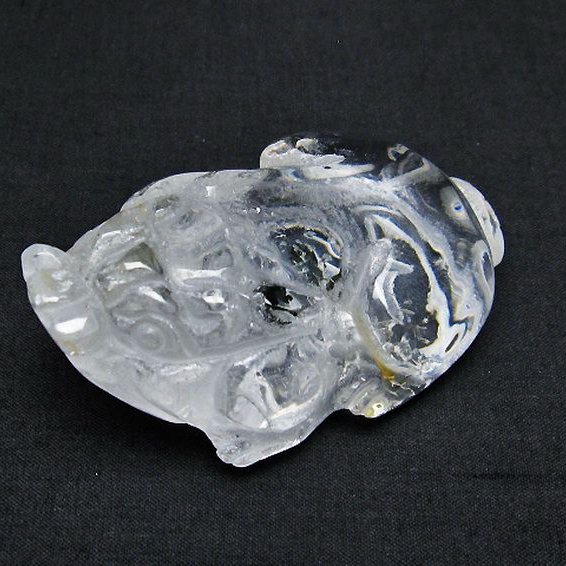 ヒマラヤ水晶 ヒキュウ 貔貅 置物[T261-1193]