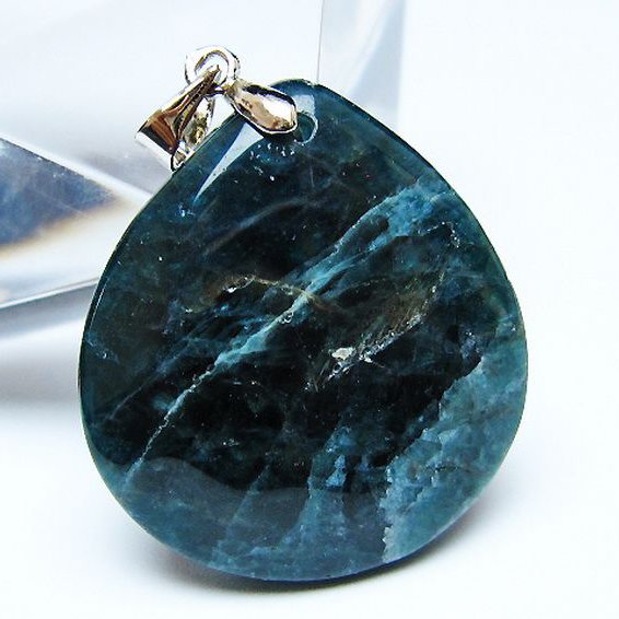 アパタイト ペンダント [t278-1532]