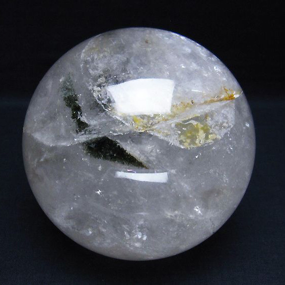 1.4Kg ヒマラヤガーデンクォーツ（庭園水晶） 丸玉 102mm [T296-1713]