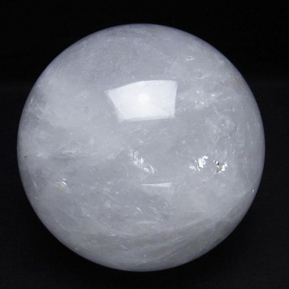 1.6Kg ヒマラヤガーデンクォーツ（庭園水晶） 丸玉 105mm [T296-1733]