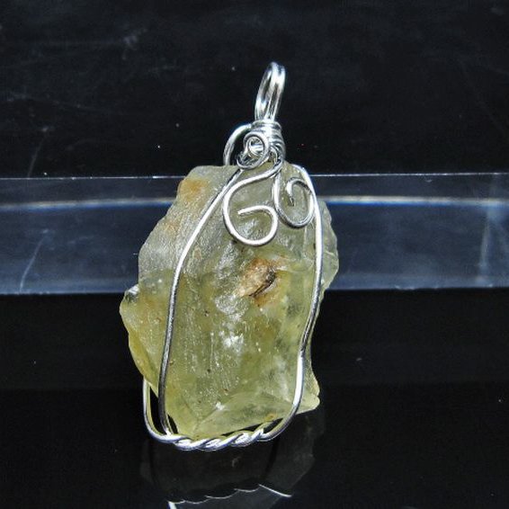 リビアングラス ペンダント [t298-1045]