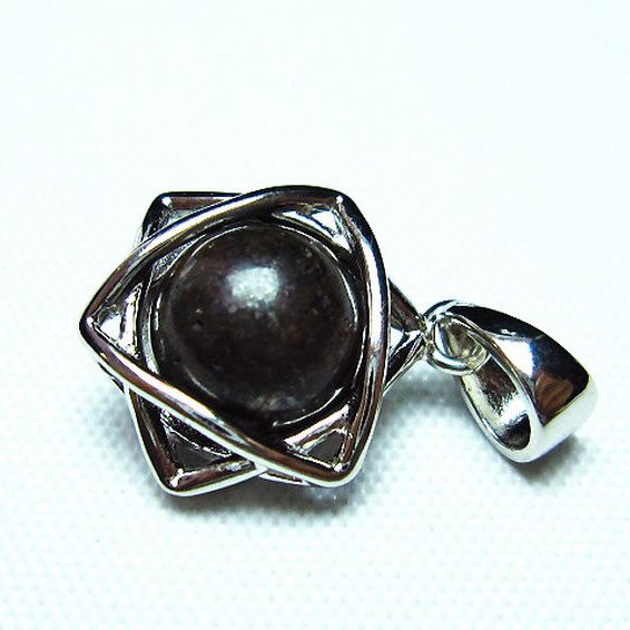 コンドライト「サハラNWA869隕石」 ペンダント [T298-529]