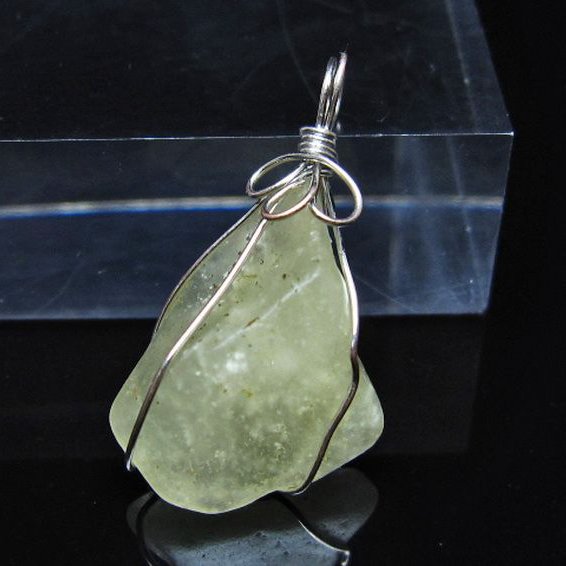 リビアングラス ペンダント [t298-830]