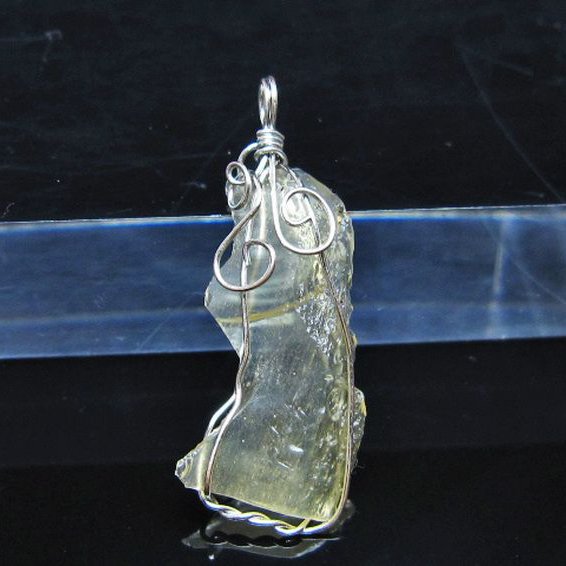 リビアングラス ペンダント [t298-845]