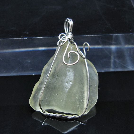 リビアングラス ペンダント [t298-922]