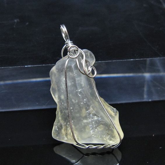 リビアングラス ペンダント [t298-928]