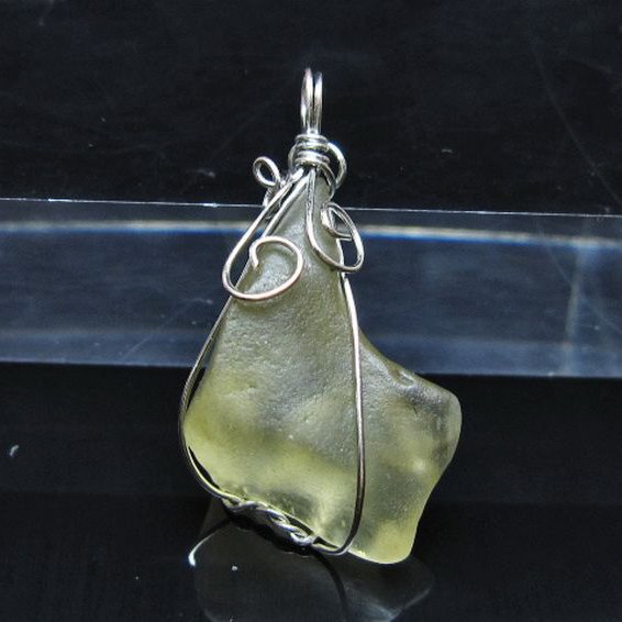 リビアングラス ペンダント [t298-944]