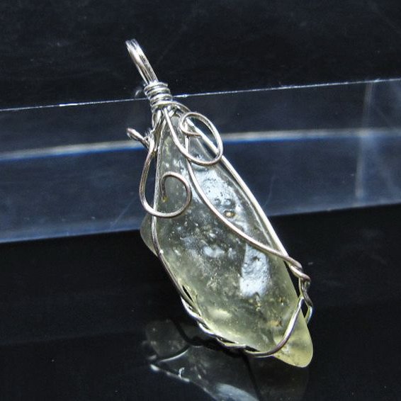 リビアングラス ペンダント [t298-953]