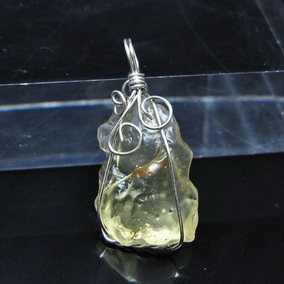 リビアングラス ペンダント [t298-955]