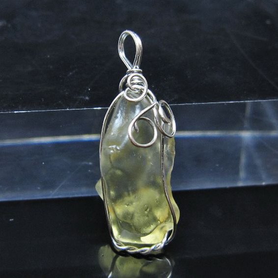 リビアングラス ペンダント [t298-971]