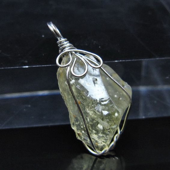 リビアングラス ペンダント [t298-974]