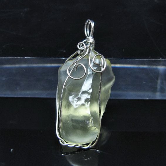 リビアングラス ペンダント [t298-986]