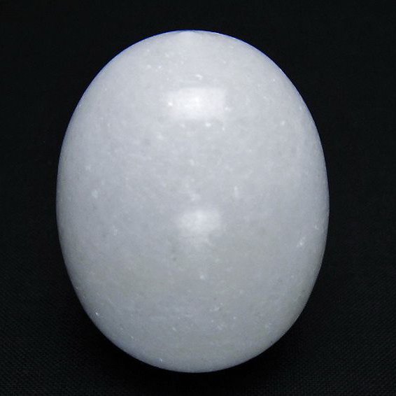 漢白玉たまご 置物 [t306-2957]