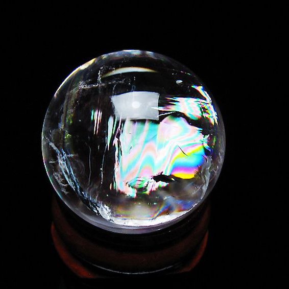 虹入り ヒマラヤ水晶 丸玉 25mm [T317-5154]