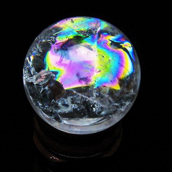 虹入り ヒマラヤ水晶 丸玉 28mm [t317-5342]