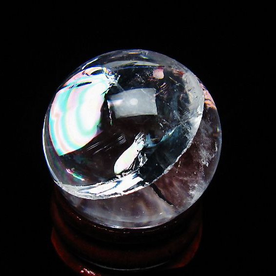 虹入り ヒマラヤ水晶 丸玉 26mm [t317-5345]