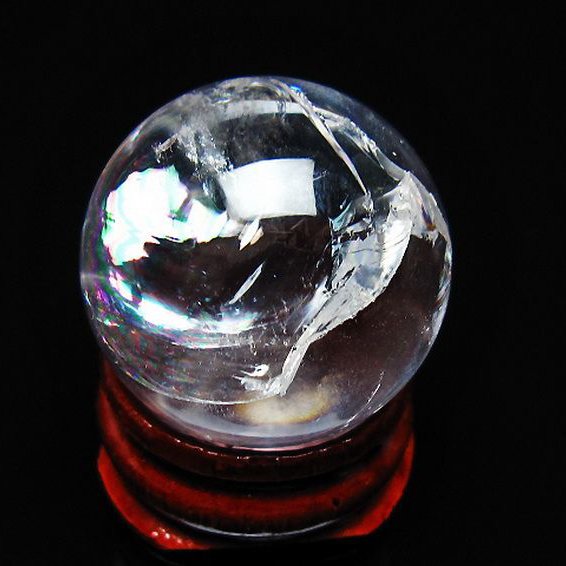 虹入り ヒマラヤ水晶 丸玉 26mm [t317-5350]