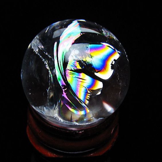 虹入り ヒマラヤ水晶 丸玉 26mm [t317-5399]