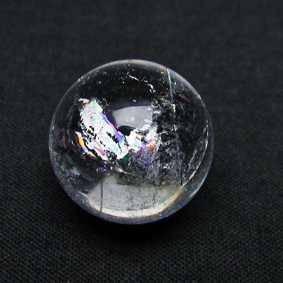 虹入り ルチル入り 水晶 丸玉 17mm [T318-3918]