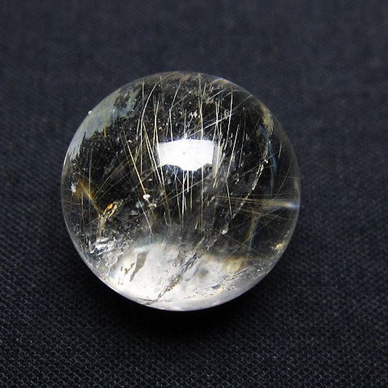 ルチル入り 水晶 丸玉 17mm [T318-4901]