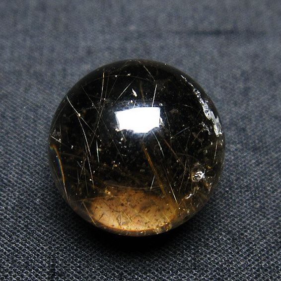 ルチル入り 水晶 丸玉 17mm [T318-5031]