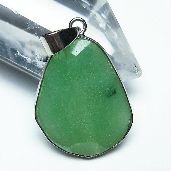 インド翡翠  ペンダント [T328-1067]