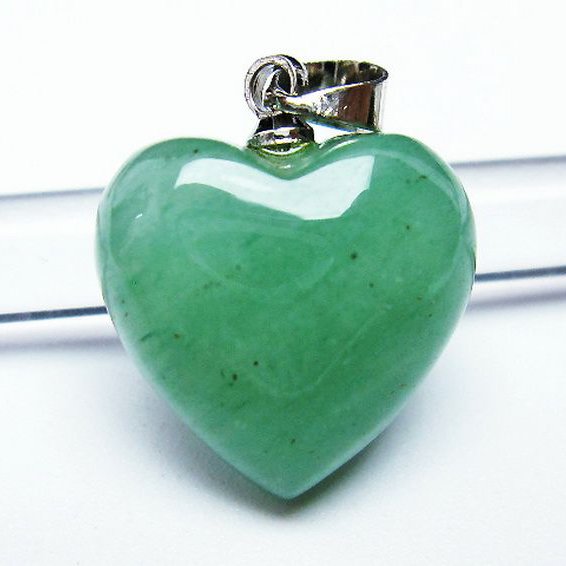 インド翡翠 ハート ペンダント [t328-1510]