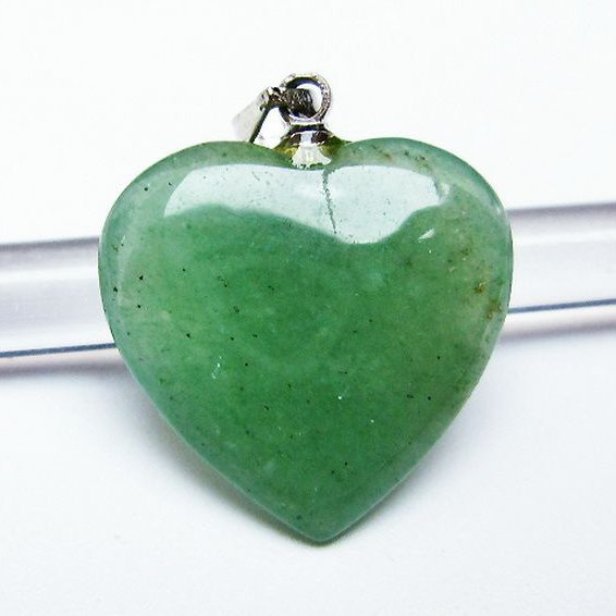 インド翡翠 ハート ペンダント [t328-1573]