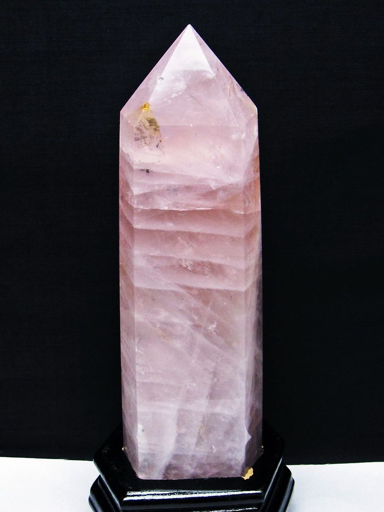 1.3Kg ローズクォーツ 六角柱 [t332-6064]