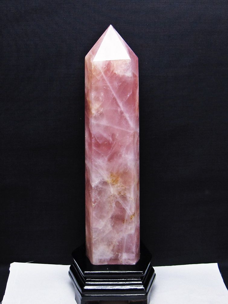 1.9Kg ローズクォーツ 六角柱 [t332-6116]