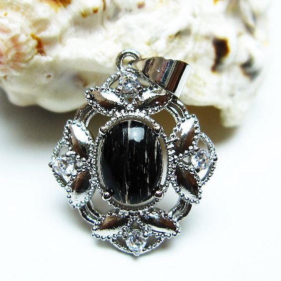 ブラックルチルクォーツ ペンダント [t343-1560]