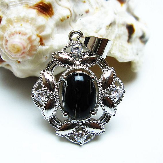 ブラックルチルクォーツ ペンダント [t343-1565]