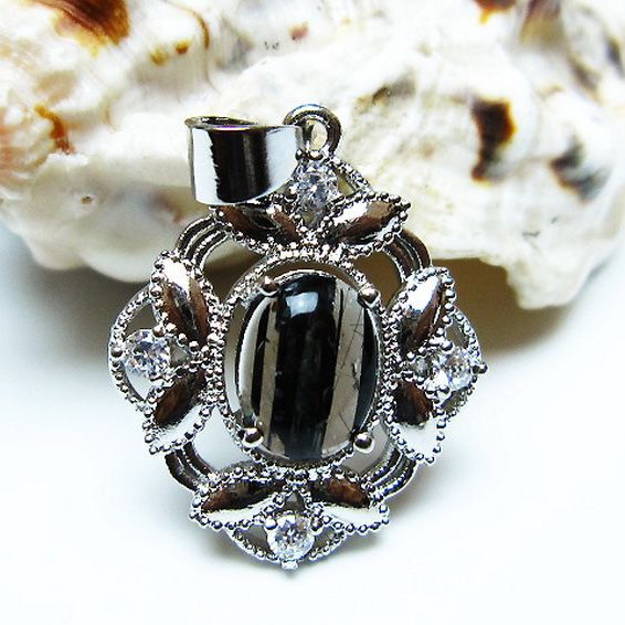 ブラックルチルクォーツ ペンダント [t343-1575]