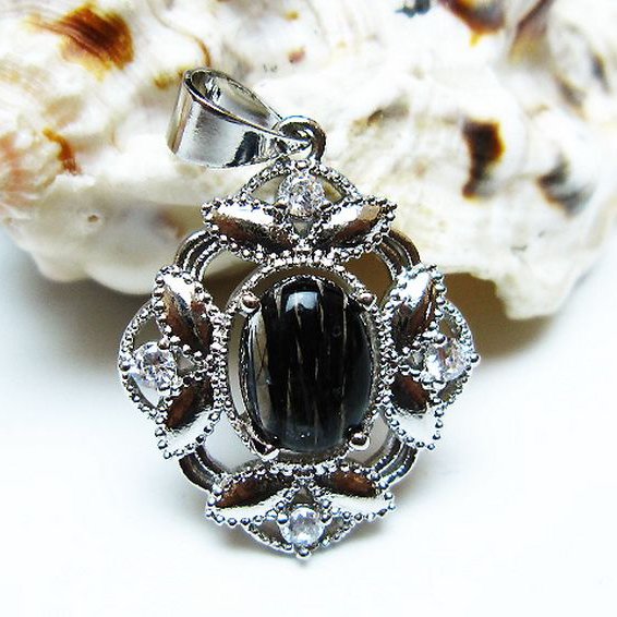 ブラックルチルクォーツ ペンダント [t343-1590]