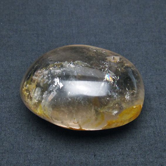 虹入り ライトニング水晶 原石[T344-2448]