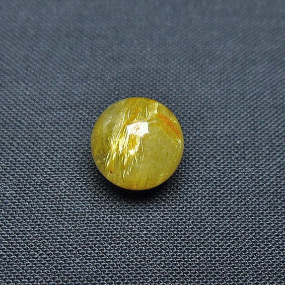 ゴールドタイチンルチル入り 水晶 丸玉 10mm [T355-1263]