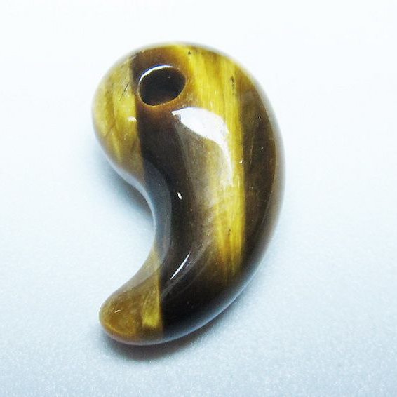 タイガーアイ※黄虎目石 勾玉[T356-1673]
