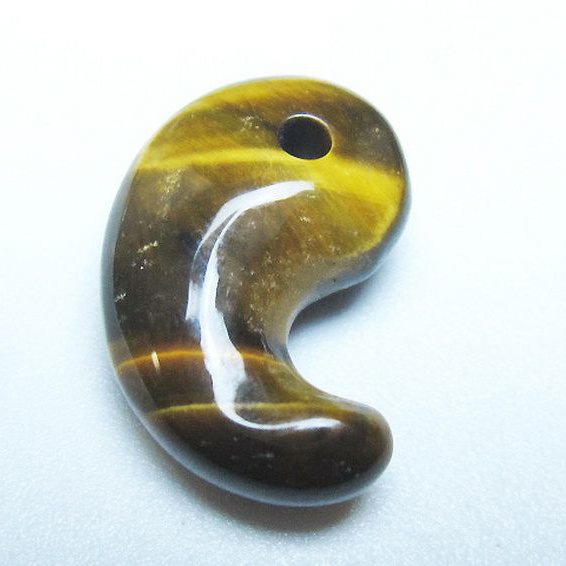 タイガーアイ※黄虎目石 勾玉[T356-1676]