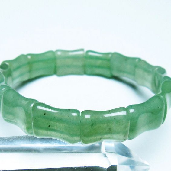 インド翡翠 バングル [t379-3552]