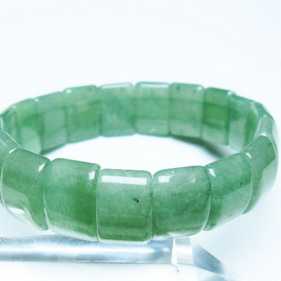 インド翡翠 バングル [t379-3611]