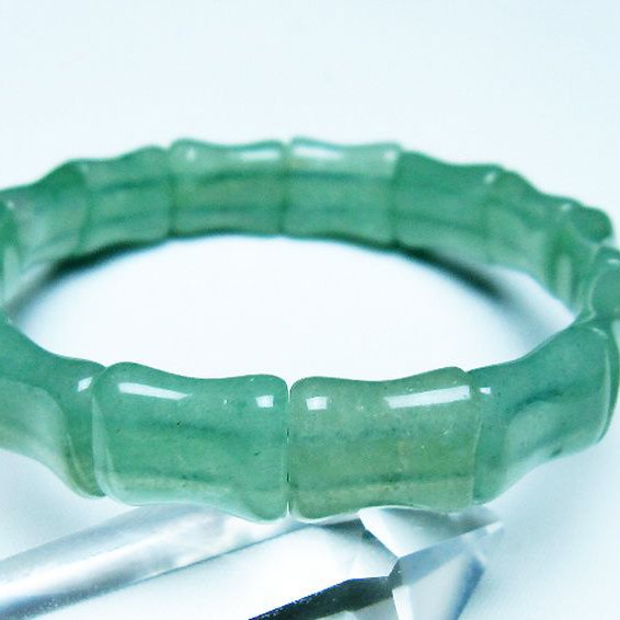 インド翡翠 バングル [t379-3719]