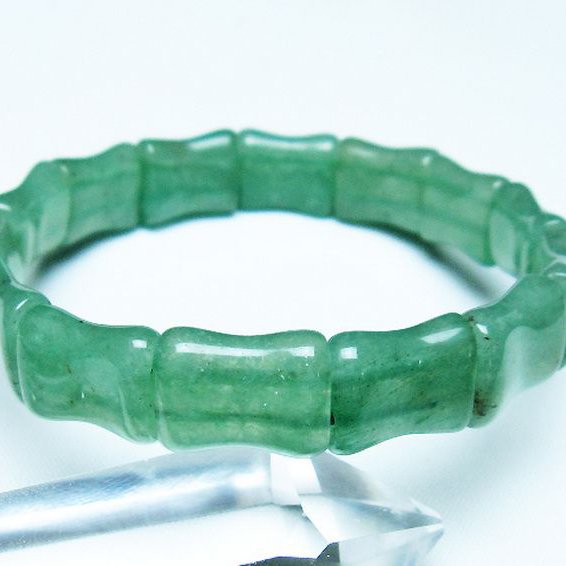 インド翡翠 バングル [t379-3737]