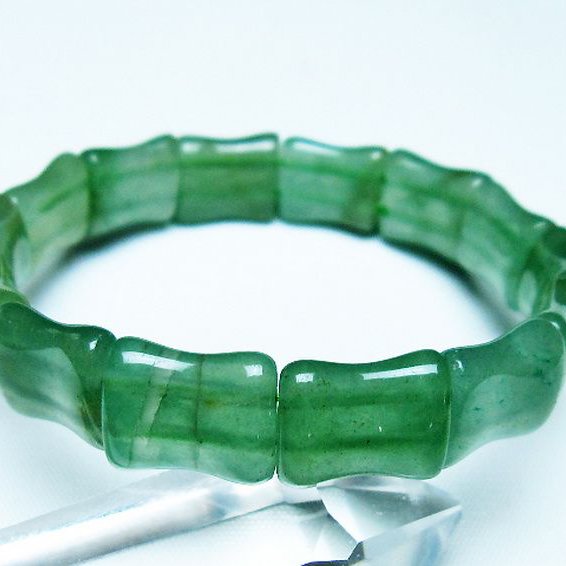 インド翡翠 バングル [t379-3765]