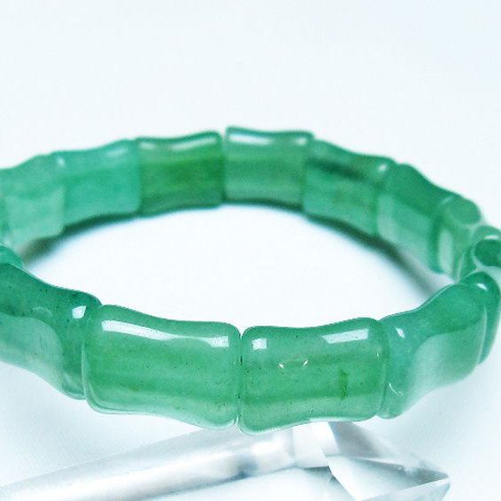 インド翡翠 バングル [t379-3778]